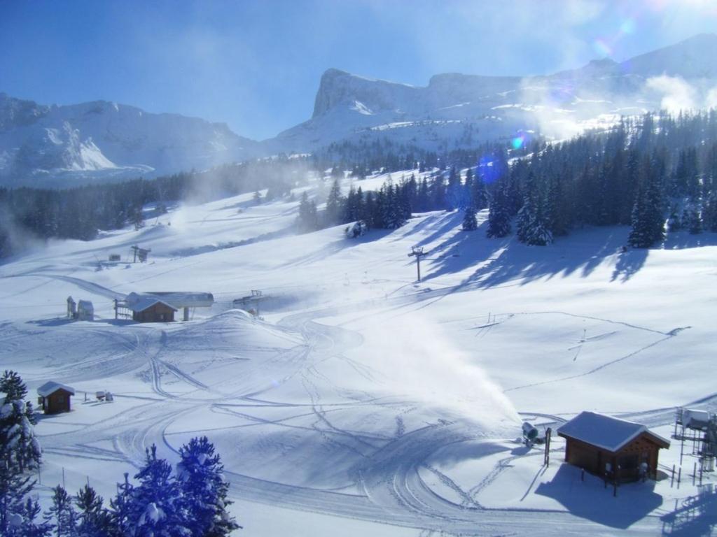 Studio Aux Pieds Des Pistes Saint-Étienne-en-Dévoluy Exterior foto